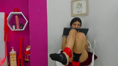 Snapshot of naty_dubois chatting on 2, 12, 2024 Naty online show from 2, 12, 2024