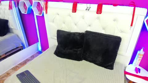 Snapshot of naty_dubois chatting on 3, 12, 2024 Naty online show from 3, 12, 2024