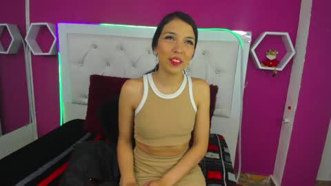 Snapshot of naty_dubois chatting on 31, 12, 2024 Naty online show from 31, 12, 2024