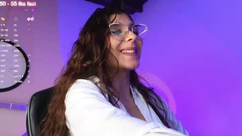 Naty Saenz online show from 31, 12, 2024