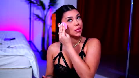 Snapshot of natydesiree chatting on 13, 11, 2025 Naty online show from 13, 11, 2025