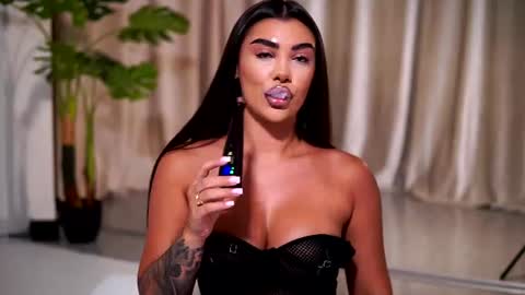 Snapshot of natydesiree chatting on 27, 7, 2026 Naty online show from 27, 7, 2026