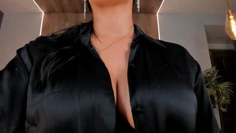 Naty Ferrer online show from 11, 2, 2025