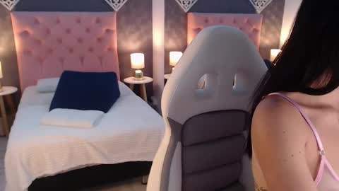 Snapshot of natyluv chatting on 22, 9, 2025 natyluv online show from 22, 9, 2025
