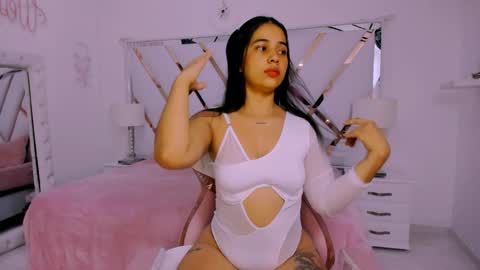 Snapshot of naughty__sara chatting on 4, 2, 2025 SARA online show from 4, 2, 2025