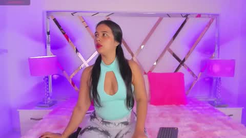 Snapshot of naughty__sara chatting on 13, 9, 2025 SARA online show from 13, 9, 2025