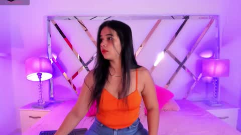 Snapshot of naughty__sara chatting on 15, 10, 2025 SARA online show from 15, 10, 2025