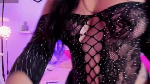 Snapshot of naughty__sara chatting on 25, 10, 2025 SARA online show from 25, 10, 2025