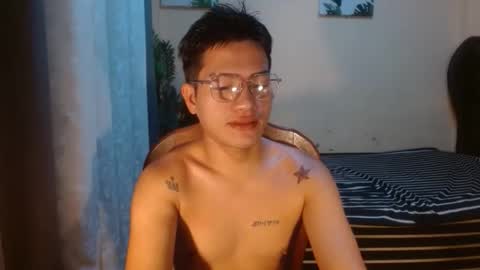 Snapshot of naughty_angelo chatting on 5, 5, 2026 naughty_angelo online show from 5, 5, 2026