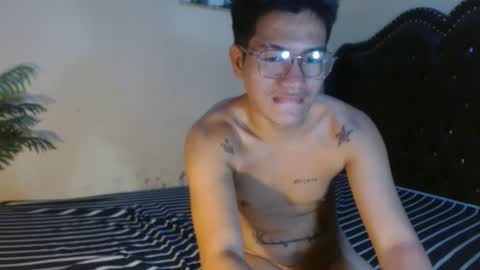 Snapshot of naughty_angelo chatting on 6, 5, 2026 naughty_angelo online show from 6, 5, 2026