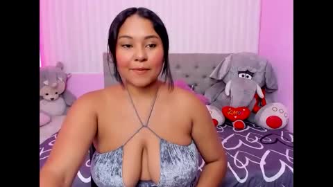 Snapshot of naughty_ariel chatting on 6, 2, 2025 Zoe online show from 6, 2, 2025