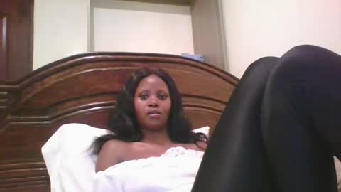 Snapshot of naughty_babe000 chatting on 7, 2, 2025 alisha online show from 7, 2, 2025