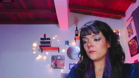 Em  please help me reach 100 thumbs up 3 online show from 18, 1, 2025