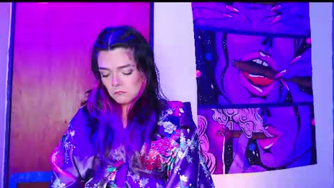 Snapshot of naughty_em_17 chatting on 12, 7, 2026 Em please help me reach 100 thumbs up 3 online show from 12, 7, 2026
