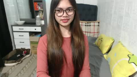 Snapshot of naughty_emmats chatting on 4, 12, 2024 emma online show from 4, 12, 2024