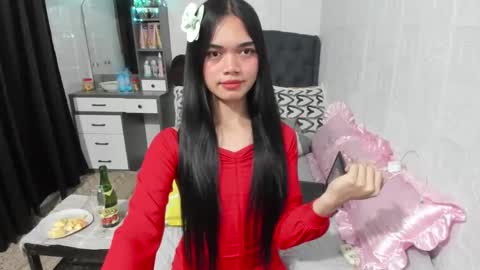 Snapshot of naughty_emmats chatting on 24, 12, 2024 emma online show from 24, 12, 2024