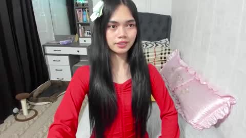 Snapshot of naughty_emmats chatting on 8, 1, 2025 emma online show from 8, 1, 2025