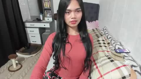 Snapshot of naughty_emmats chatting on 13, 1, 2025 emma online show from 13, 1, 2025