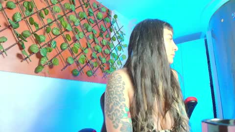 Snapshot of naughty_kittenm chatting on 6, 4, 2026 Kitten online show from 6, 4, 2026