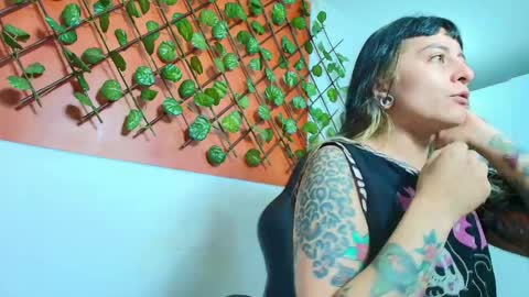 Snapshot of naughty_kittenm chatting on 11, 4, 2026 Kitten online show from 11, 4, 2026