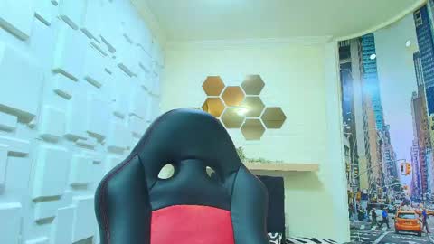 Snapshot of naughty_kittenm chatting on 17, 4, 2026 Kitten online show from 17, 4, 2026
