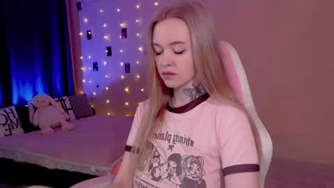 Snapshot of naughty_mablee chatting on 20, 6, 2026 Mable online show from 20, 6, 2026