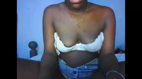 Snapshot of naughty_nilla chatting on 20, 9, 2025 naughty_nilla online show from 20, 9, 2025