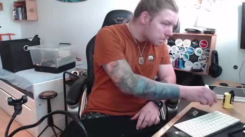 Snapshot of naughty_noisy_neighbors chatting on 25, 1, 2025 Freyja and Baldur online show from 25, 1, 2025