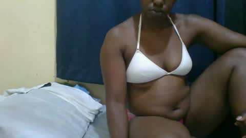 Snapshot of naughty_slender2 chatting on 9, 9, 2025 jn online show from 9, 9, 2025