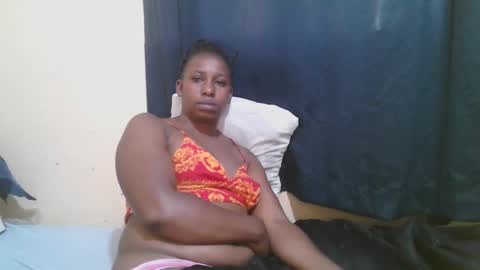 Snapshot of naughty_slender2 chatting on 22, 10, 2025 jn online show from 22, 10, 2025