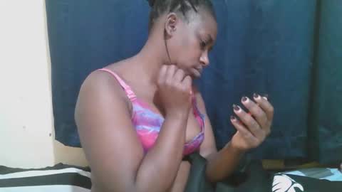 Snapshot of naughty_slender2 chatting on 3, 11, 2025 jn online show from 3, 11, 2025