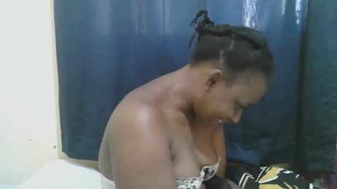 Snapshot of naughty_slender2 chatting on 6, 11, 2025 jn online show from 6, 11, 2025