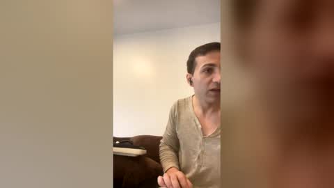 Snapshot of naughtybunnnies chatting on 15, 12, 2025 naughtybunnnies online show from 15, 12, 2025