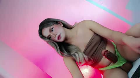 naughtybynight28 online show from 19, 4, 2026