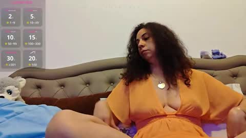 naughtycurls2026 online show from 18, 5, 2026