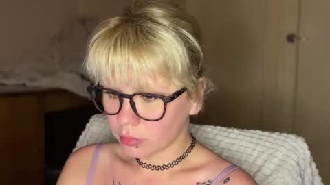 NaughtyLayla666 online show from 7, 6, 2026