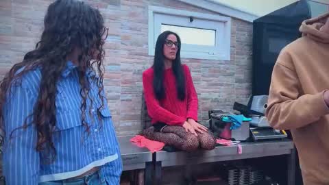 ANDREA STEPH  MIKE online show from 2, 12, 2025