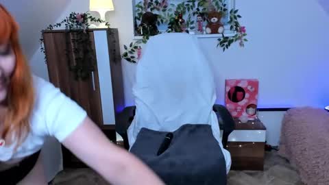 Milana - on air every day except Wednesday from 9 pm to 4 am European time online show from 4, 2, 2025