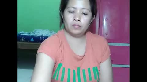 Snapshot of naughtymom26 chatting on 10, 9, 2025 naughtymom26 online show from 10, 9, 2025