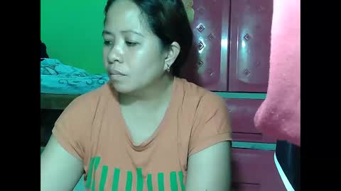 Snapshot of naughtymom26 chatting on 23, 9, 2025 naughtymom26 online show from 23, 9, 2025