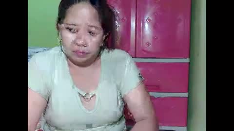 Snapshot of naughtymom26 chatting on 25, 9, 2025 naughtymom26 online show from 25, 9, 2025