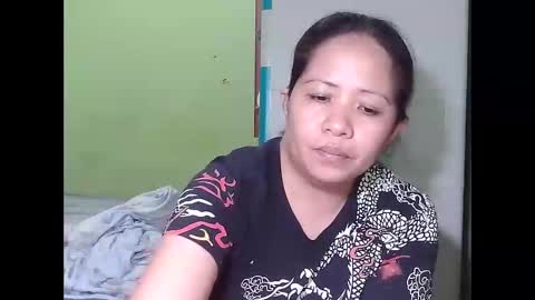 Snapshot of naughtymom26 chatting on 18, 10, 2025 naughtymom26 online show from 18, 10, 2025