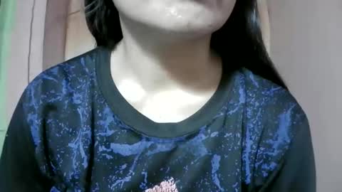 naughtymom_33 online show from 27, 11, 2025