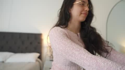 Snapshot of naughtysammx chatting on 20, 4, 2026 Naughty Samm online show from 20, 4, 2026