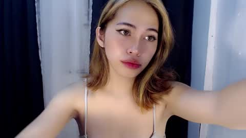 Snapshot of naughtysassymikaylax chatting on 2, 12, 2024 Kyla online show from 2, 12, 2024
