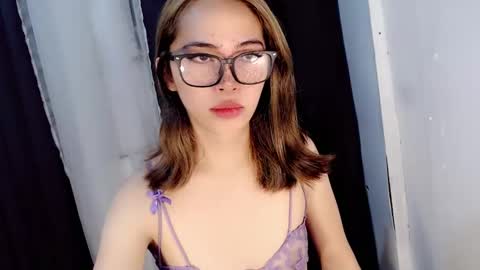 Snapshot of naughtysassymikaylax chatting on 12, 1, 2025 Kyla online show from 12, 1, 2025