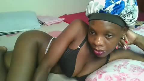 Snapshot of naughtysweetpie chatting on 18, 4, 2026 naughty online show from 18, 4, 2026