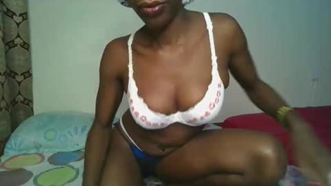 Snapshot of naughtysweetpie chatting on 1, 5, 2026 naughty online show from 1, 5, 2026