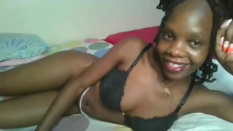 Snapshot of naughtysweetpie chatting on 9, 5, 2026 naughty online show from 9, 5, 2026