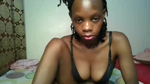 Snapshot of naughtysweetpie chatting on 25, 5, 2026 naughty online show from 25, 5, 2026